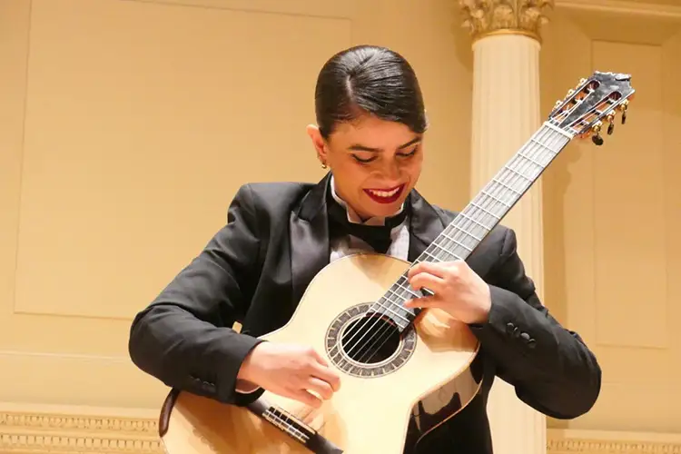 UWM guitar grad performs winner’s recital at Carnegie Hall